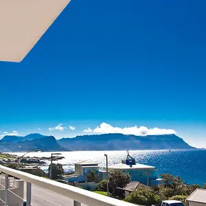roman-rock-studios.hotels-capetown.com/
